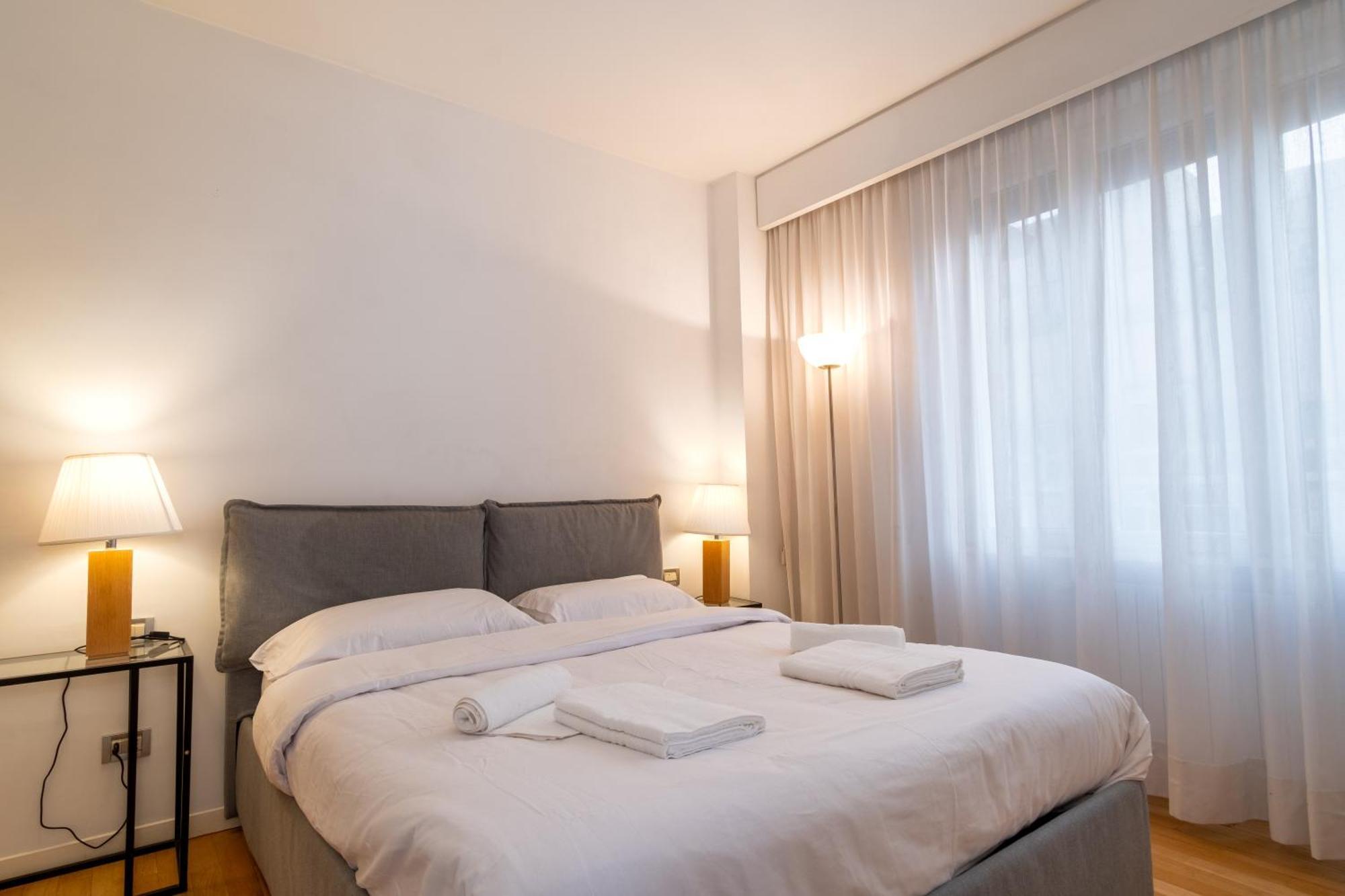 Attic With Terrace And Jacuzzi - Luxury Apartment Ρώμη Εξωτερικό φωτογραφία